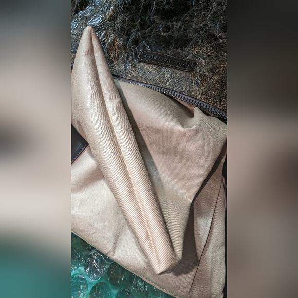 John Varvatos Collection Croc Embossed Leather Flat Messenger/ Crossbody… - Picture 4 of 15